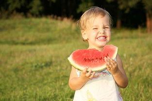 宝宝吃瓜用去籽吗视频,安全美味两不误