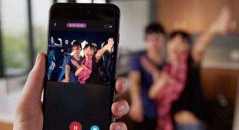 抖音弟弟吃瓜事件视频,一场网络热议的瓜皮盛宴