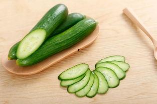 北京一个人吃瓜视频,揭秘北京街头热传的吃瓜达人