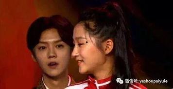 看朋友恋爱并吃瓜视频,朋友恋爱大揭秘，吃瓜视频带你领略爱情百态